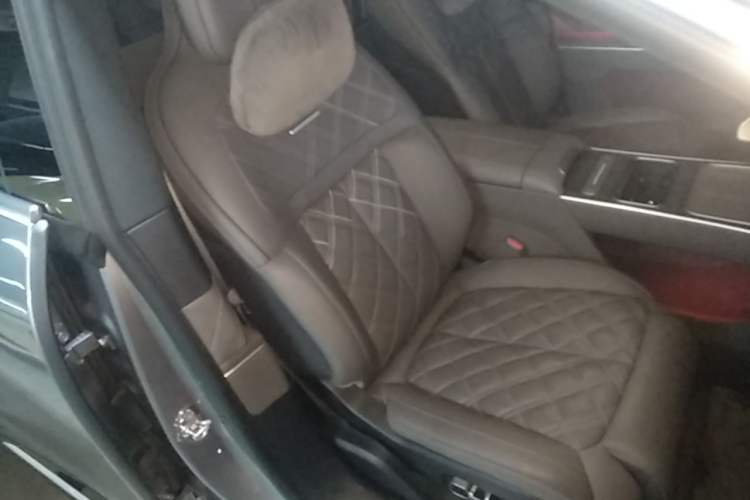 Used Nio ET9 2025 100kWh Signature Edition Right Front Seat