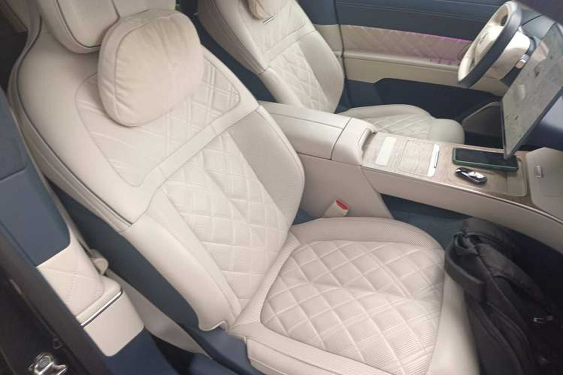 Used Nio ET9 2025 100 kWh Right Front Seat