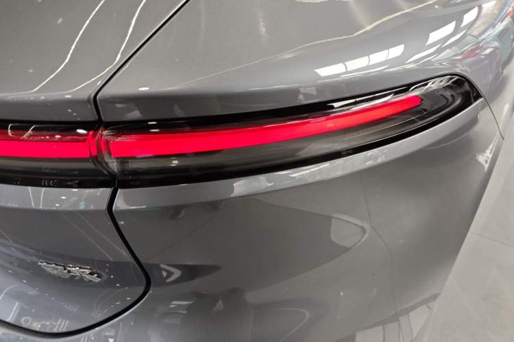 Used Nio ET9 2025 100kWh Signature Edition Right Rear Taillight