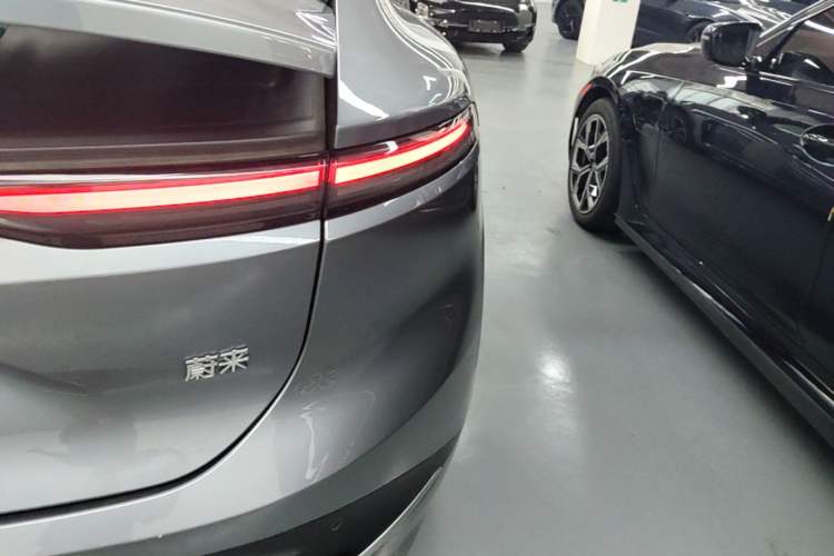 Used Nio ET9 2025 100 kWh Right Rear Taillight