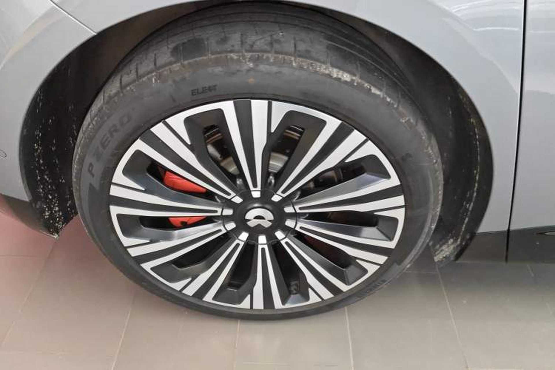 Used Nio ET9 2025 100kWh Signature Edition Right Rear Wheel Hub
