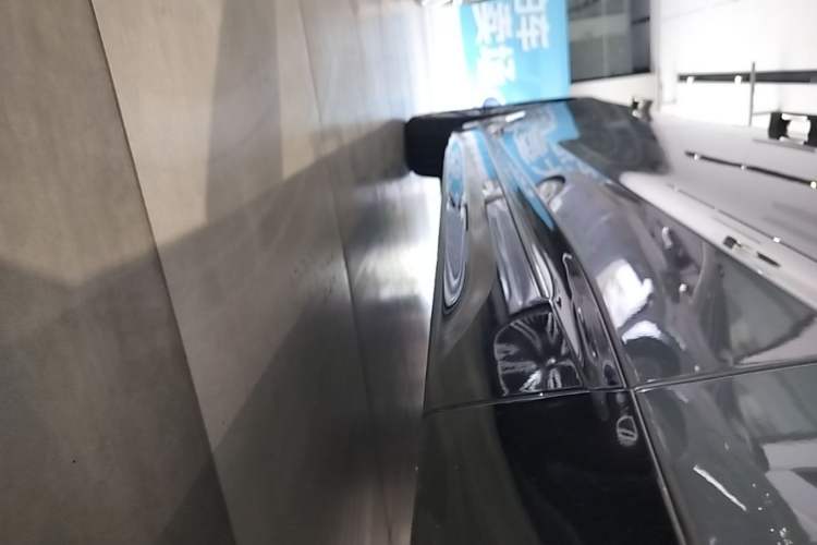 Used Nio ET9 2025 100kWh Signature Edition Right Side Sill