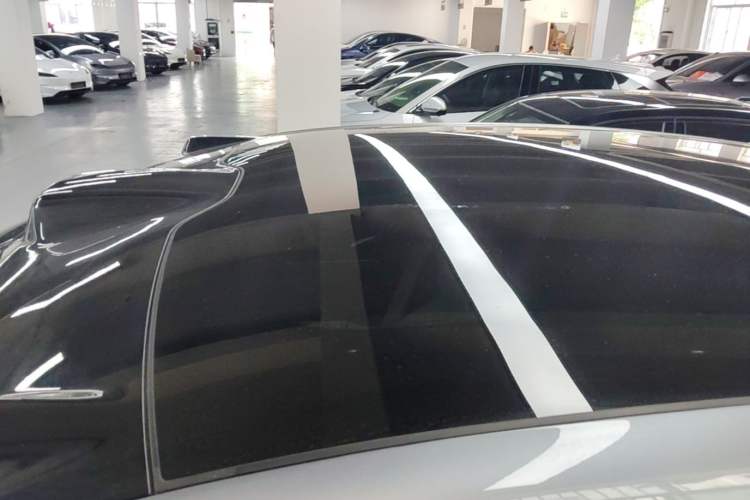 Used Nio ET9 2025 100 kWh Roof