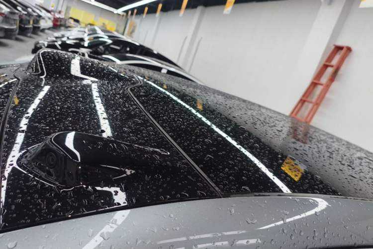 Used Nio ET9 2025 100kWh Signature Edition Roof