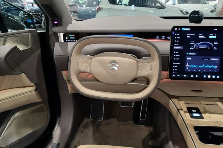 Used Nio ET9 2025 100kWh Signature Edition Steering Wheel