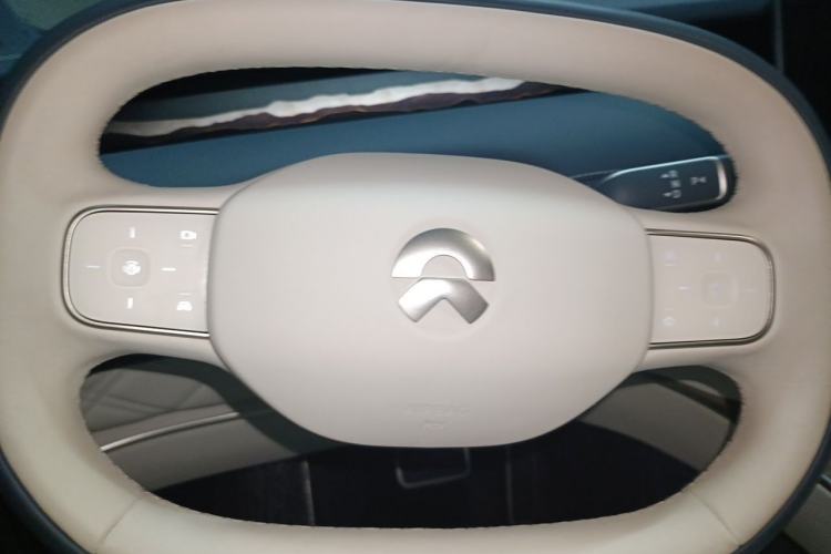 Used Nio ET9 2025 100kWh Signature Edition Steering Wheel