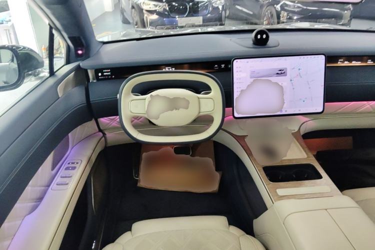 Used Nio ET9 2025 100 kWh Steering Wheel