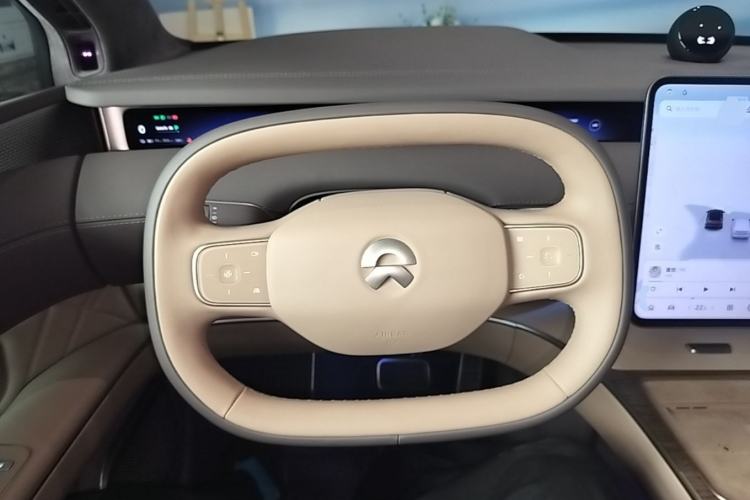 Used Nio ET9 2025 100kWh Signature Edition Steering Wheel