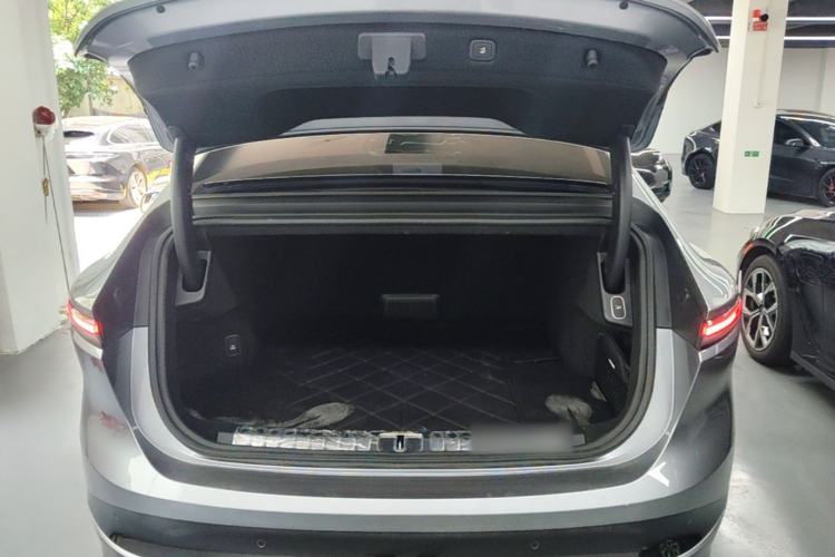Used Nio ET9 2025 100 kWh Trunk