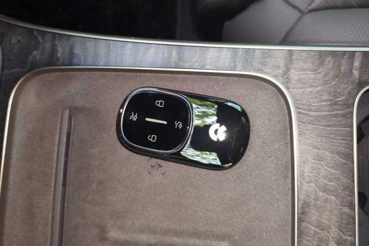 Used Nio ET9 2025 100kWh Signature Edition Vehicle Key