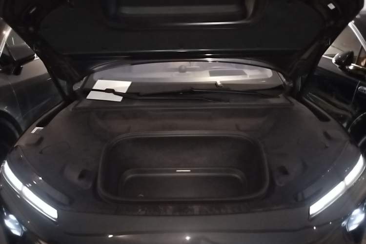 Used Nio ET9 2025 100kWh First-Edition Limited Edition Engine Bay