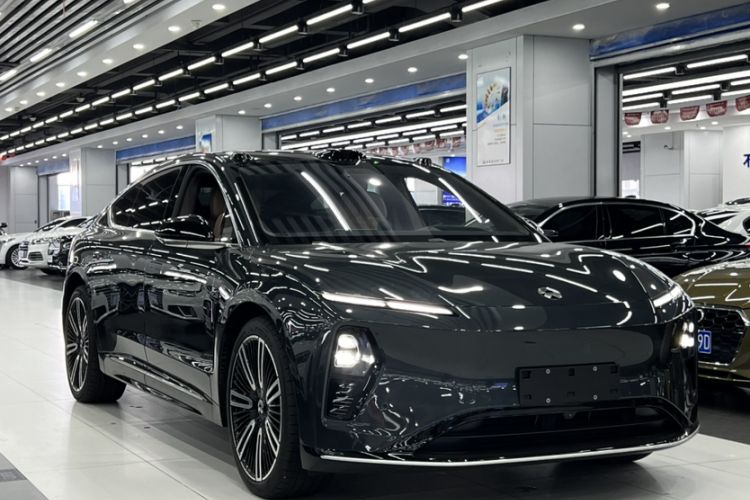 Used Nio ET9 2025 100 kWh Exterior 1