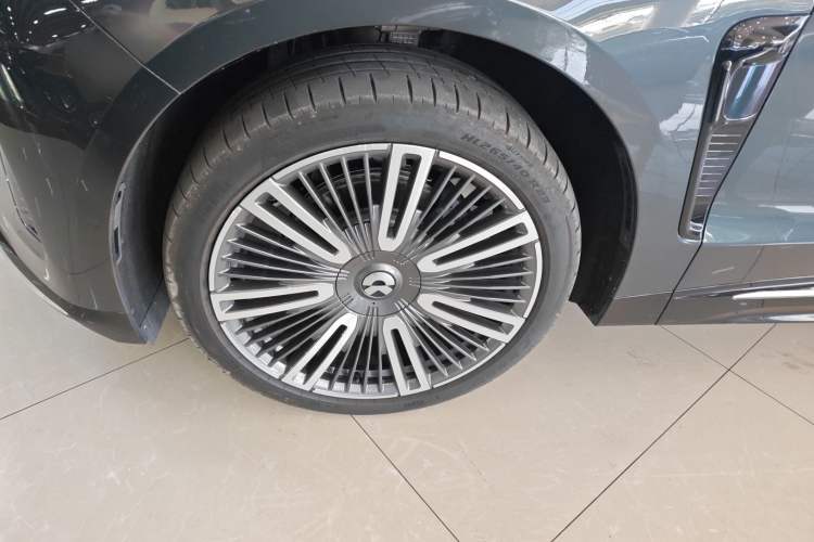 Used Nio ET9 2025 100kWh Signature Edition Exterior 7
