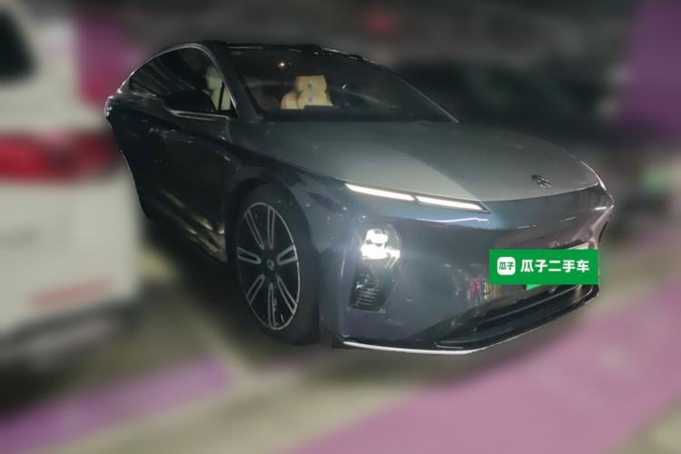 Used Nio ET9 2025 100kWh Signature Edition Front Right 45 Deg