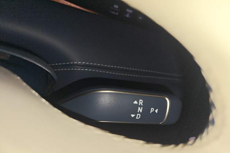 Used Nio ET9 2025 100kWh Signature Edition Gear Lever