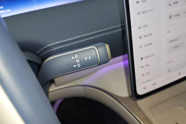 Used Nio ET9 2025 100kWh Signature Edition Gear Lever