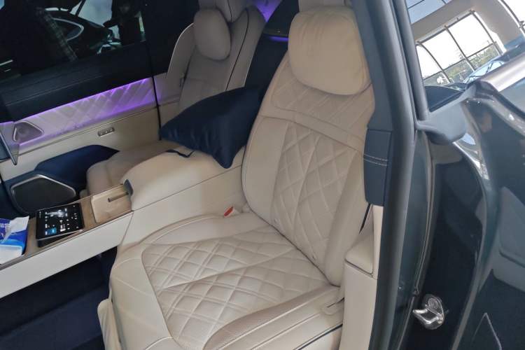 Used Nio ET9 2025 100kWh Signature Edition Interior 4