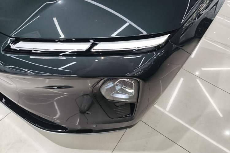 Used Nio ET9 2025 100kWh Signature Edition Left Front Headlight