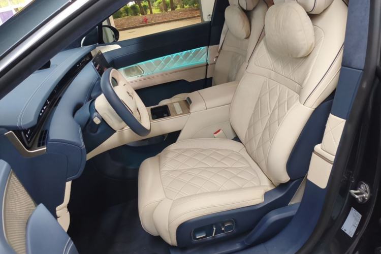 Used Nio ET9 2025 100 kWh Left Front Seat