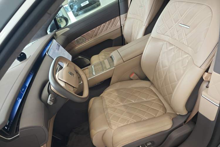 Used Nio ET9 2025 100 kWh Left Front Seat