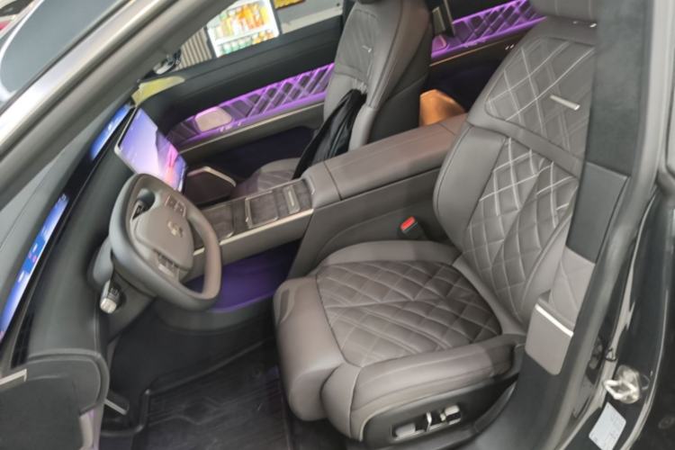 Used Nio ET9 2025 100kWh Signature Edition Left Front Seat