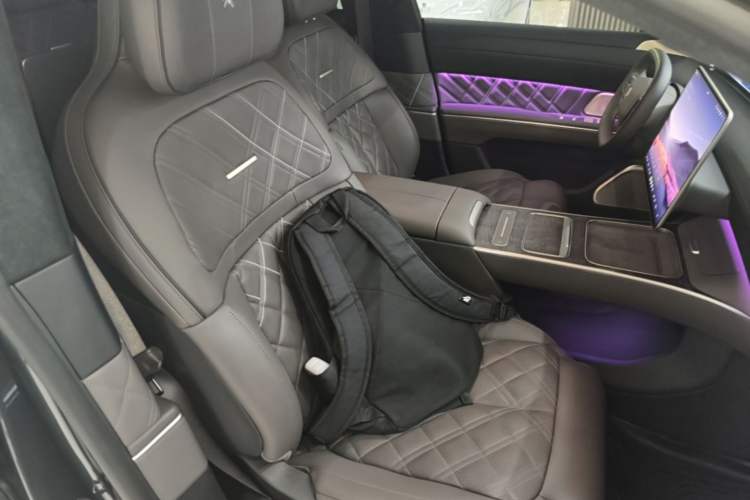 Used Nio ET9 2025 100kWh Signature Edition Right Front Seat