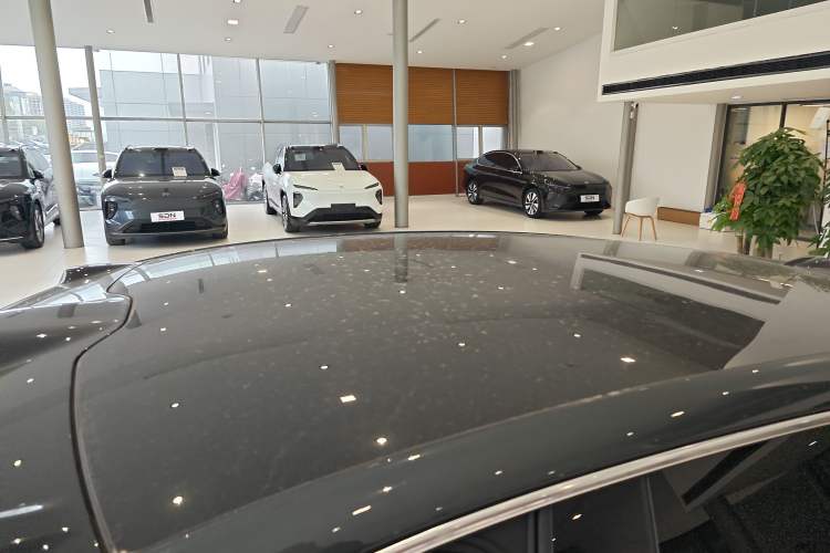 Used Nio ET9 2025 100 kWh Roof