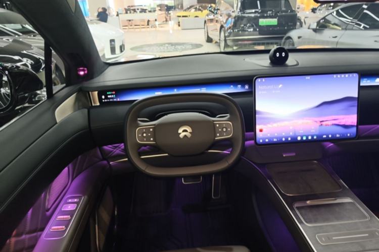 Used Nio ET9 2025 100kWh Signature Edition Steering Wheel