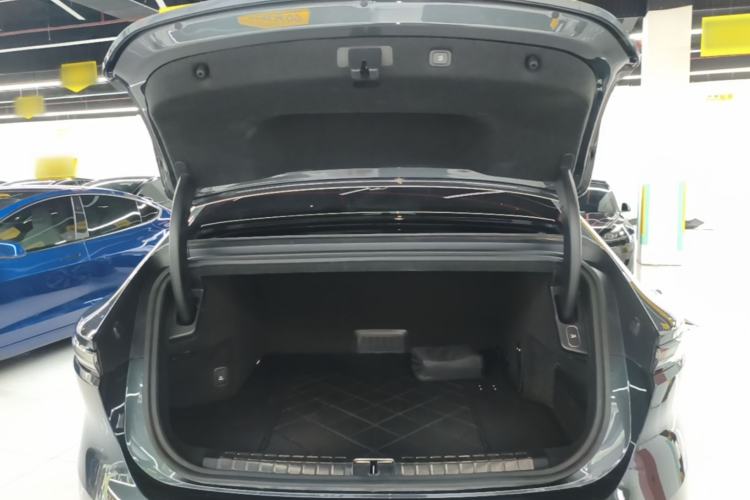 Used Nio ET9 2025 100 kWh Trunk