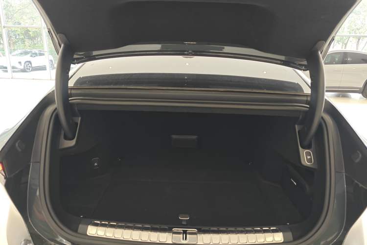 Used Nio ET9 2025 100 kWh Trunk