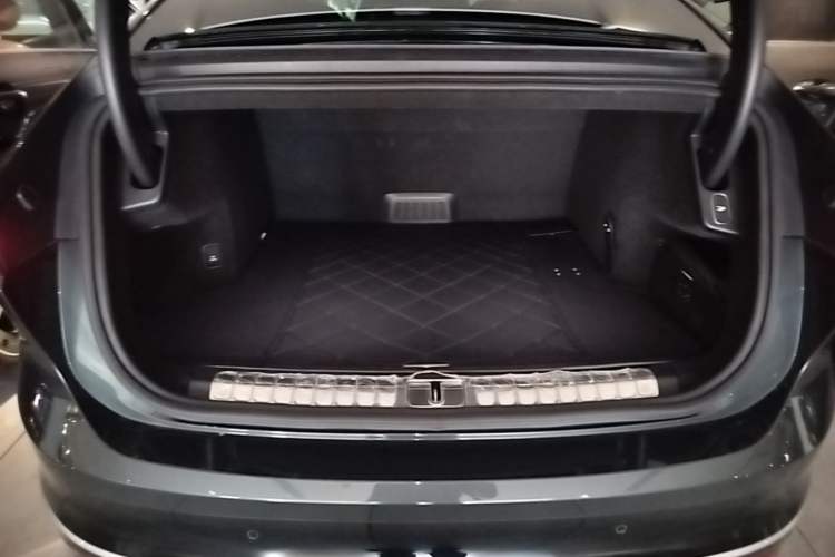 Used Nio ET9 2025 100kWh First-Edition Limited Edition Trunk