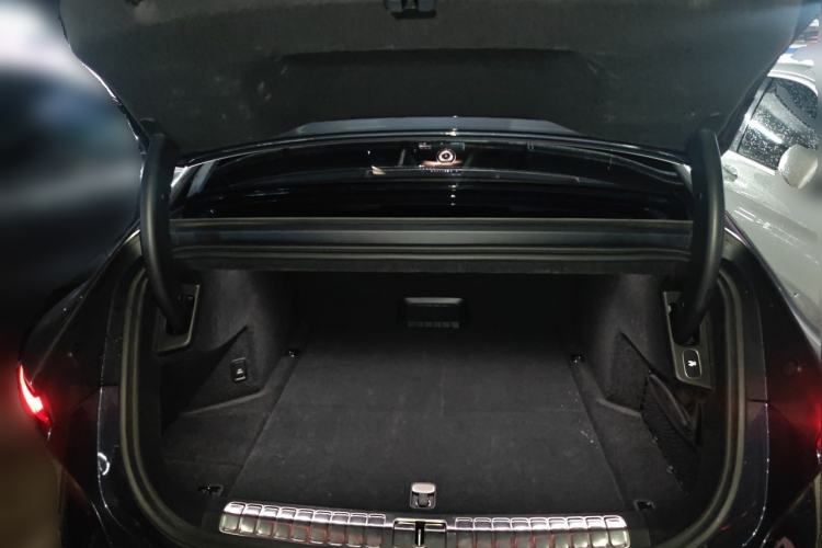 Used Nio ET9 2025 100kWh Signature Edition Trunk