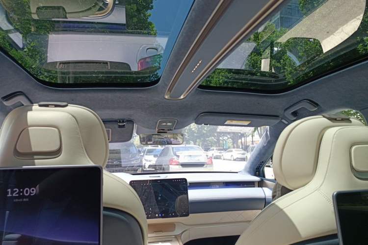 Used Nio ET9 2025 100 kWh Headliner