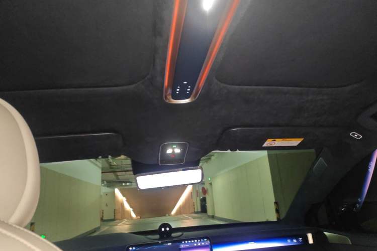 Used Nio ET9 2025 100kWh Signature Edition Headliner