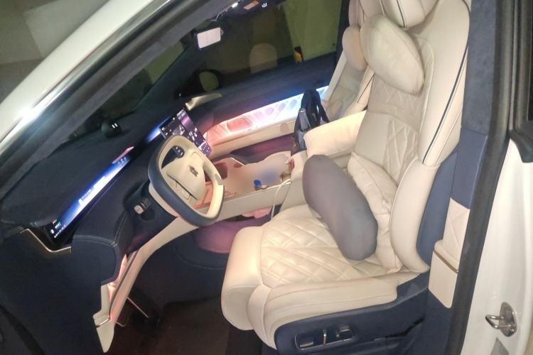Used Nio ET9 2025 100kWh Signature Edition Left Front Seat