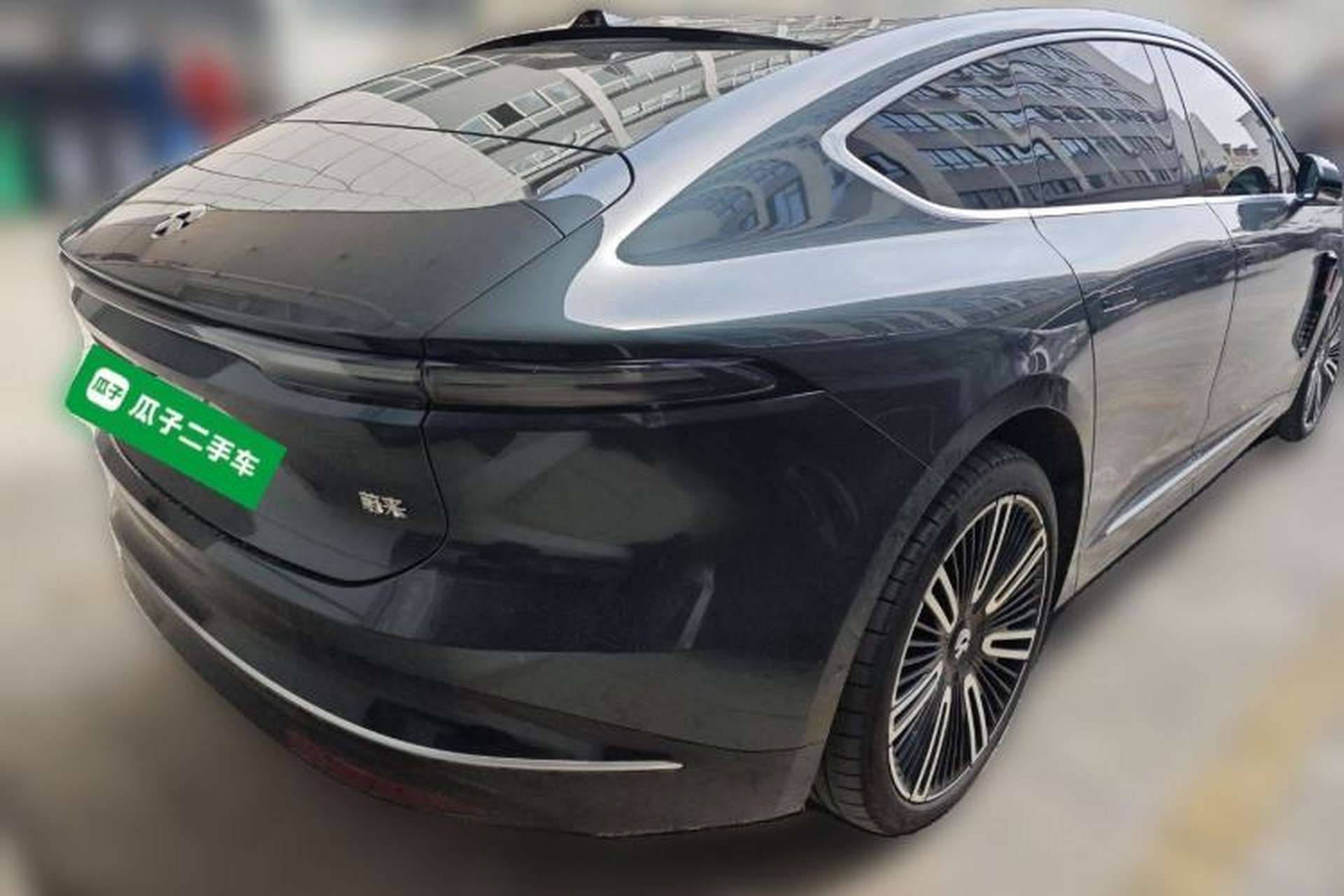 Used Nio ET9 2025 100kWh Signature Edition Rear Right 45 Deg
