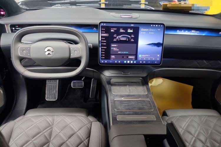 Used Nio ET9 2025 100kWh Signature Edition Center Console