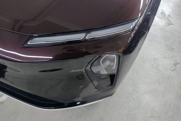 Used Nio ET9 2025 100kWh Signature Edition Left Front Headlight