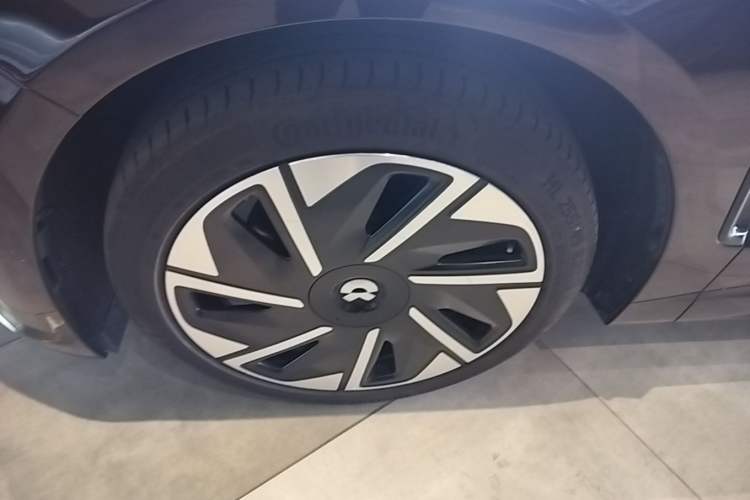 Used Nio ET9 2025 100 kWh Left Front Wheel Hub