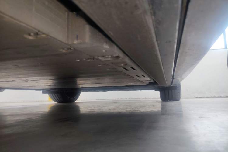 Used Nio ET9 2025 100kWh Signature Edition Left Side Sill