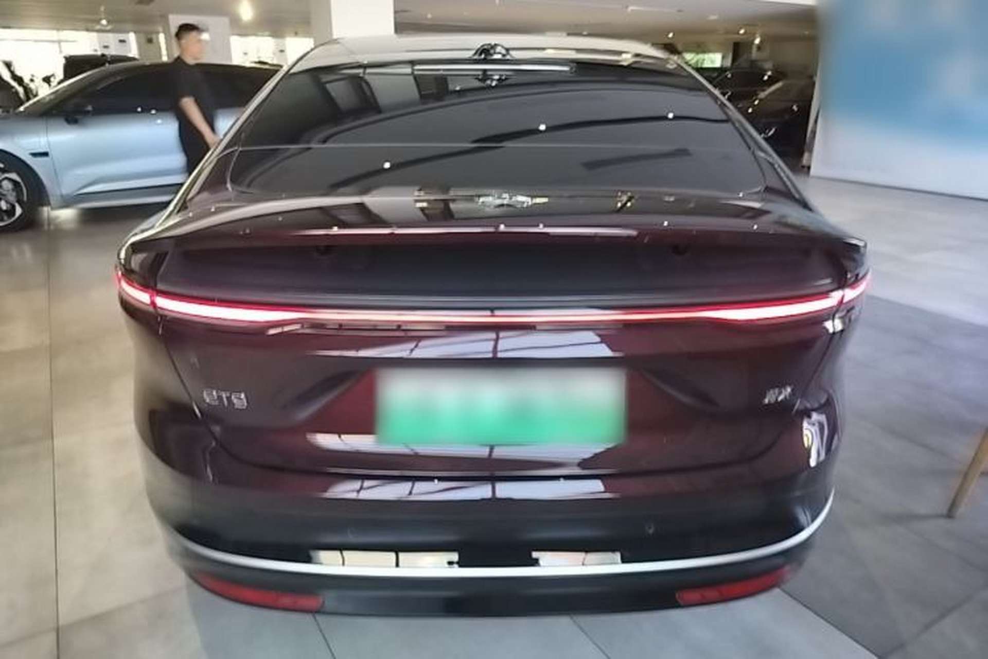 Used Nio ET9 2025 100 kWh Rear