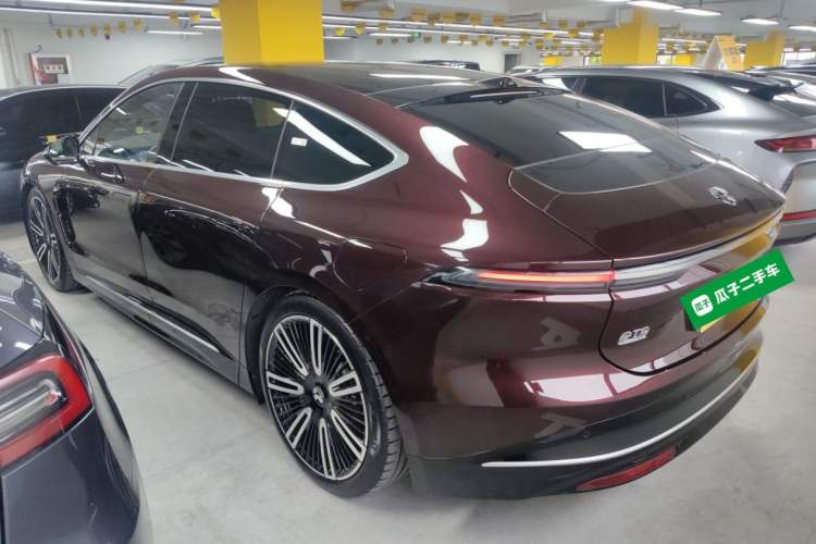 Used Nio ET9 2025 100kWh Signature Edition Rear Left 45 Deg