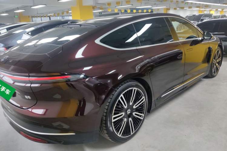 Used Nio ET9 2025 100kWh Signature Edition Rear Right 45 Deg