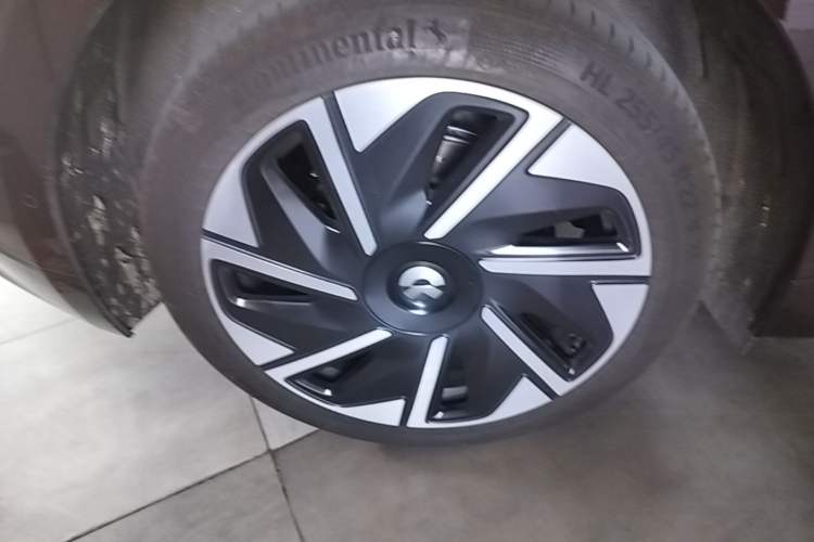 Used Nio ET9 2025 100 kWh Right Rear Wheel Hub