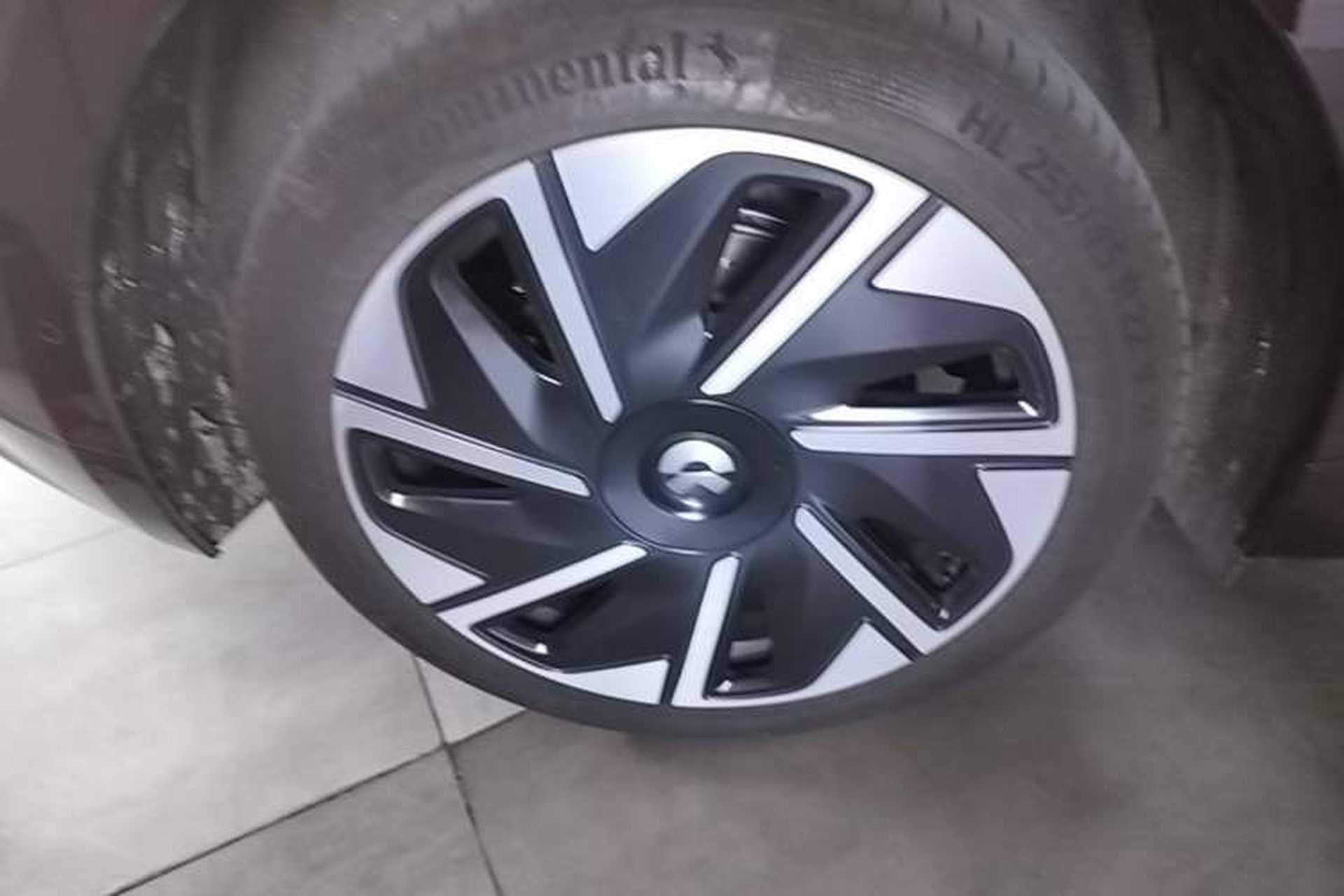 Used Nio ET9 2025 100 kWh Right Rear Wheel Hub