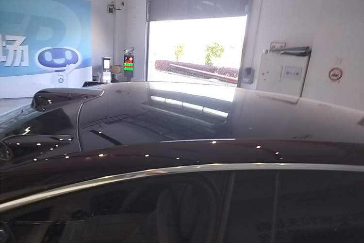 Used Nio ET9 2025 100 kWh Roof