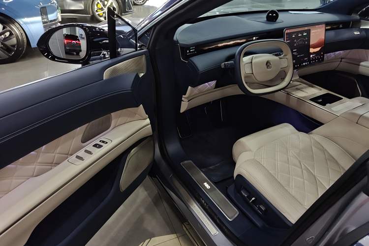 Used Nio ET9 2025 100kWh First-Edition Limited Edition Driver Seat
