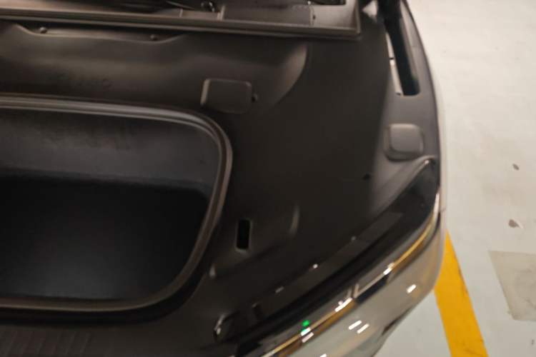 Used Nio ET9 2025 100kWh Signature Edition Engine Bay Left