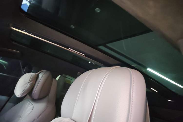 Used Nio ET9 2025 100kWh Signature Edition Headliner