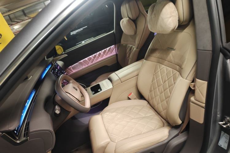 Used Nio ET9 2025 100kWh Signature Edition Left Front Seat